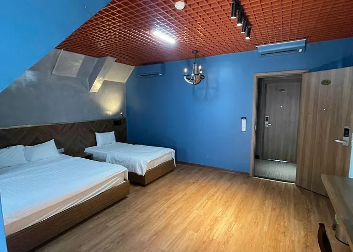 Khách sạn Aristo 3*
