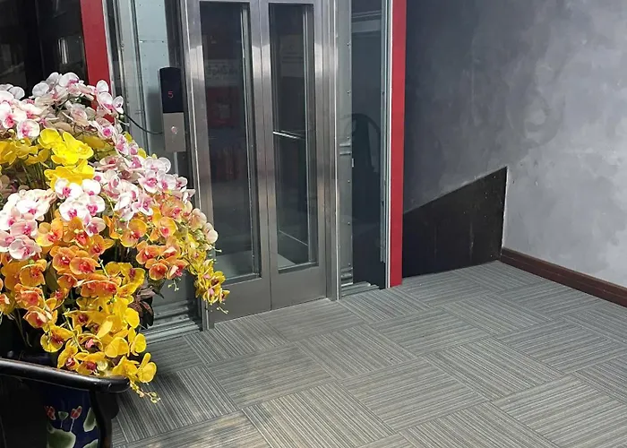 Khách sạn Aristo