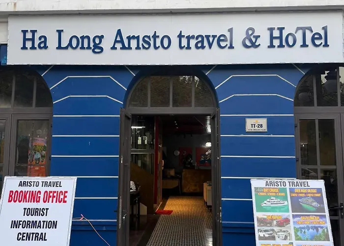 Khách sạn Aristo