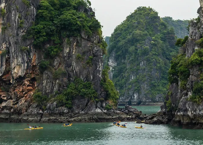 Khách sạn Aristo Hạ Long