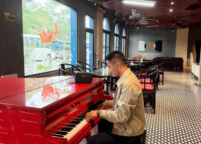 Aristo Khách sạn 3*