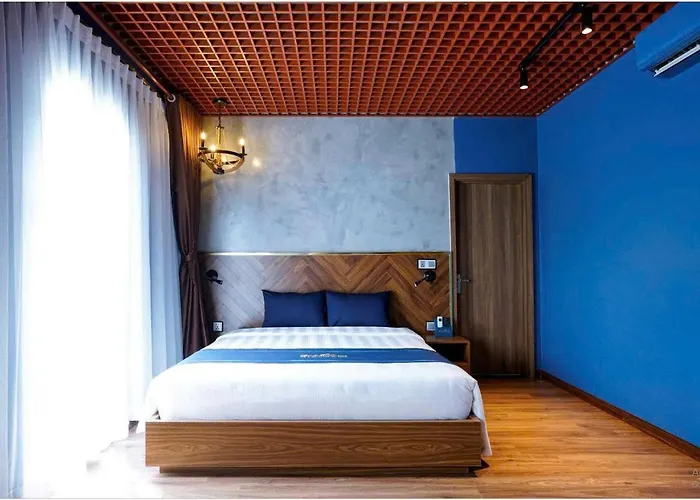 Aristo 3* Hạ Long